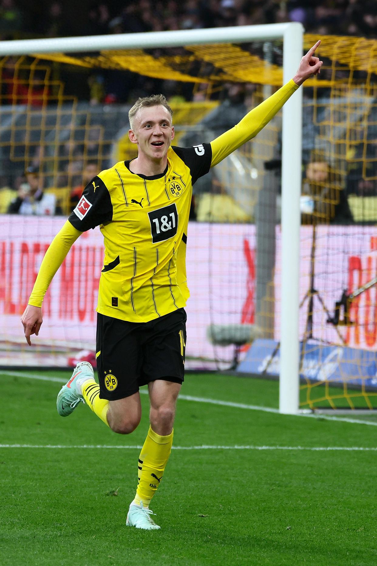 爱游戏在线-多特蒙德客场大胜，连胜状态持续巩固的简单介绍