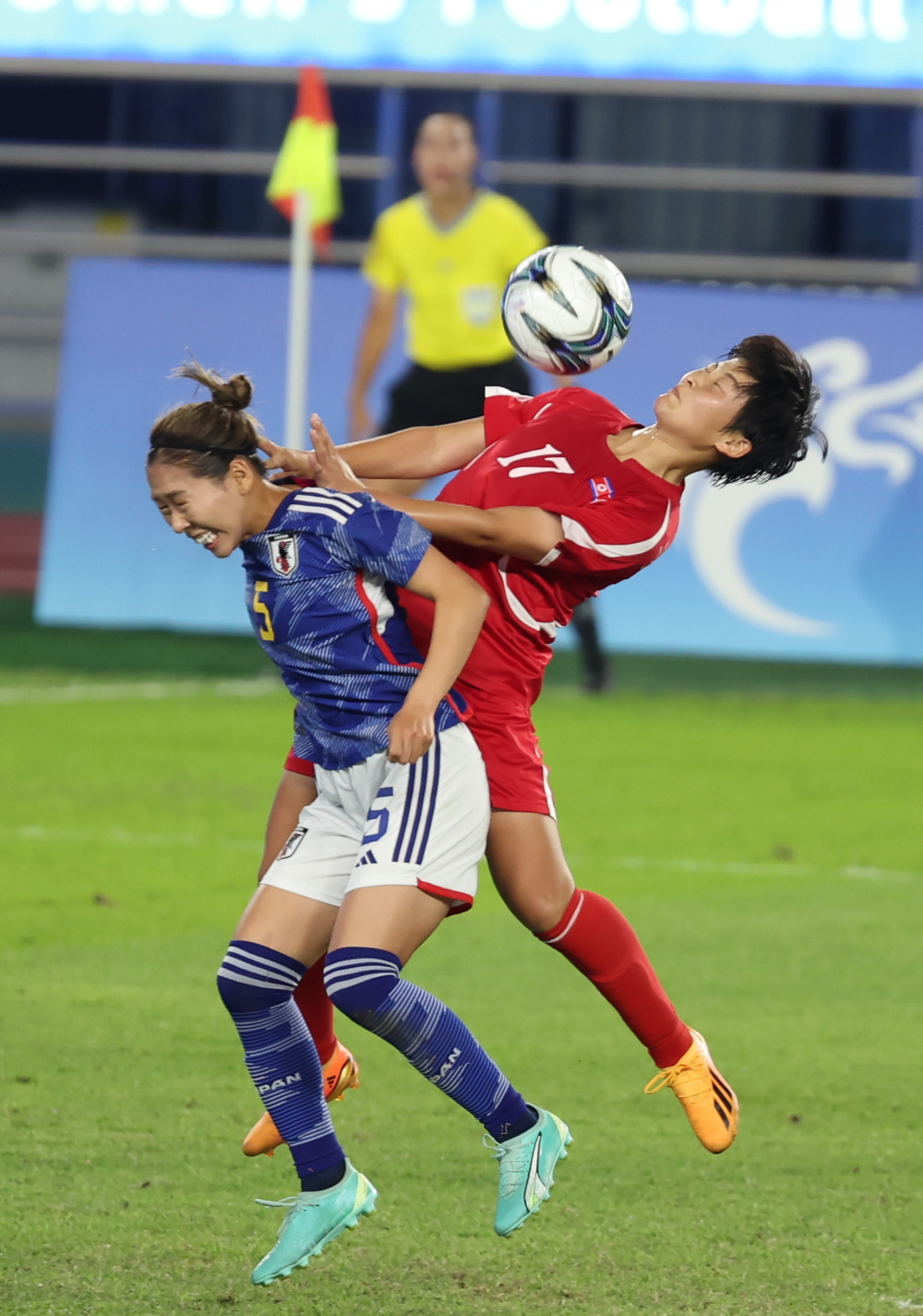 爱游戏入口-国际足球盛宴：女子足球队出战效果抢眼的简单介绍