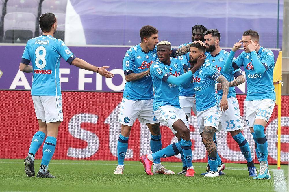 爱游戏娱乐-包含梅尔滕斯反击，皇家马德里再次胜出的词条