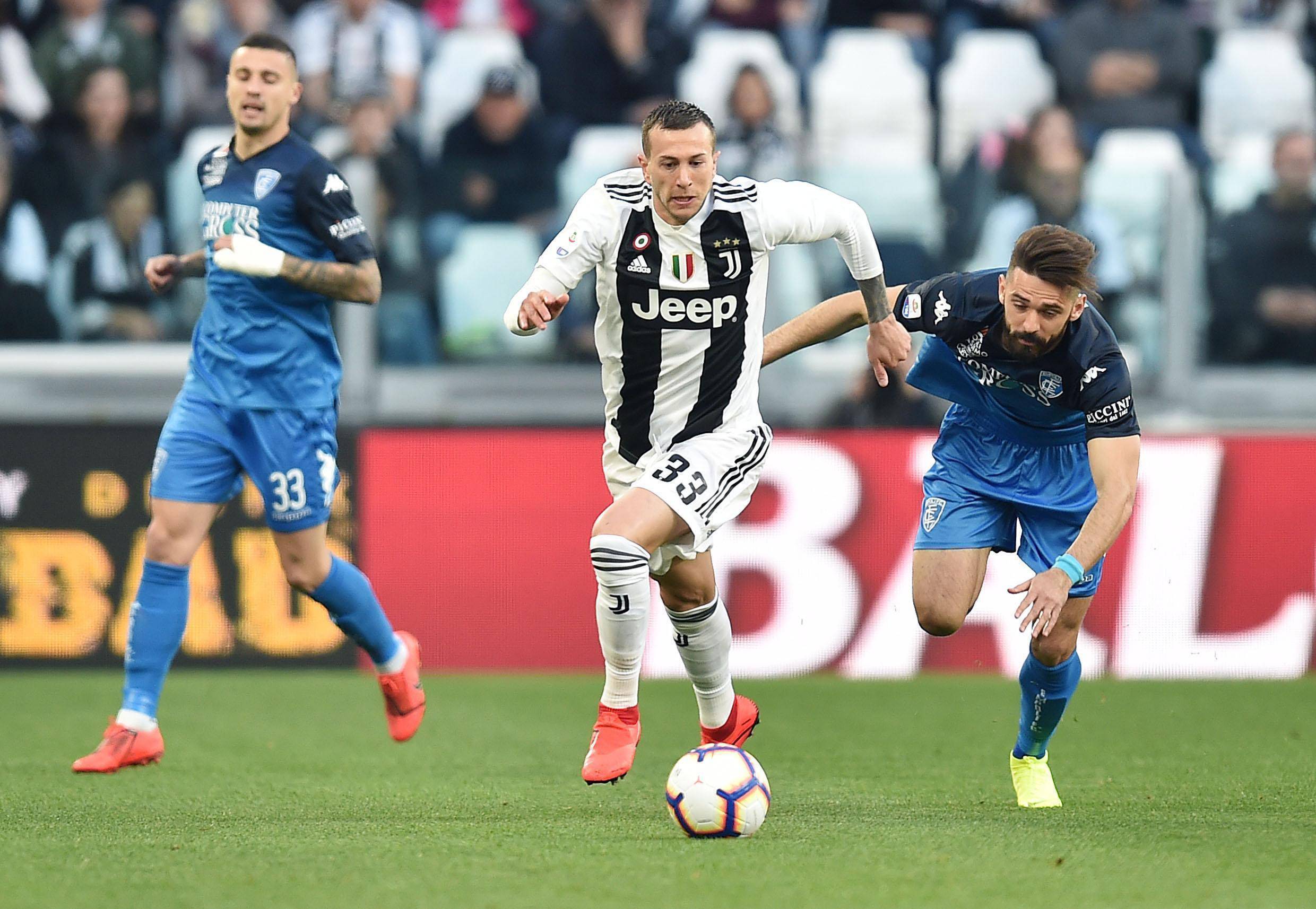 尤文图斯意外失利,遭遇淘汰出局 尤文图斯意外失利,遭遇淘汰出局